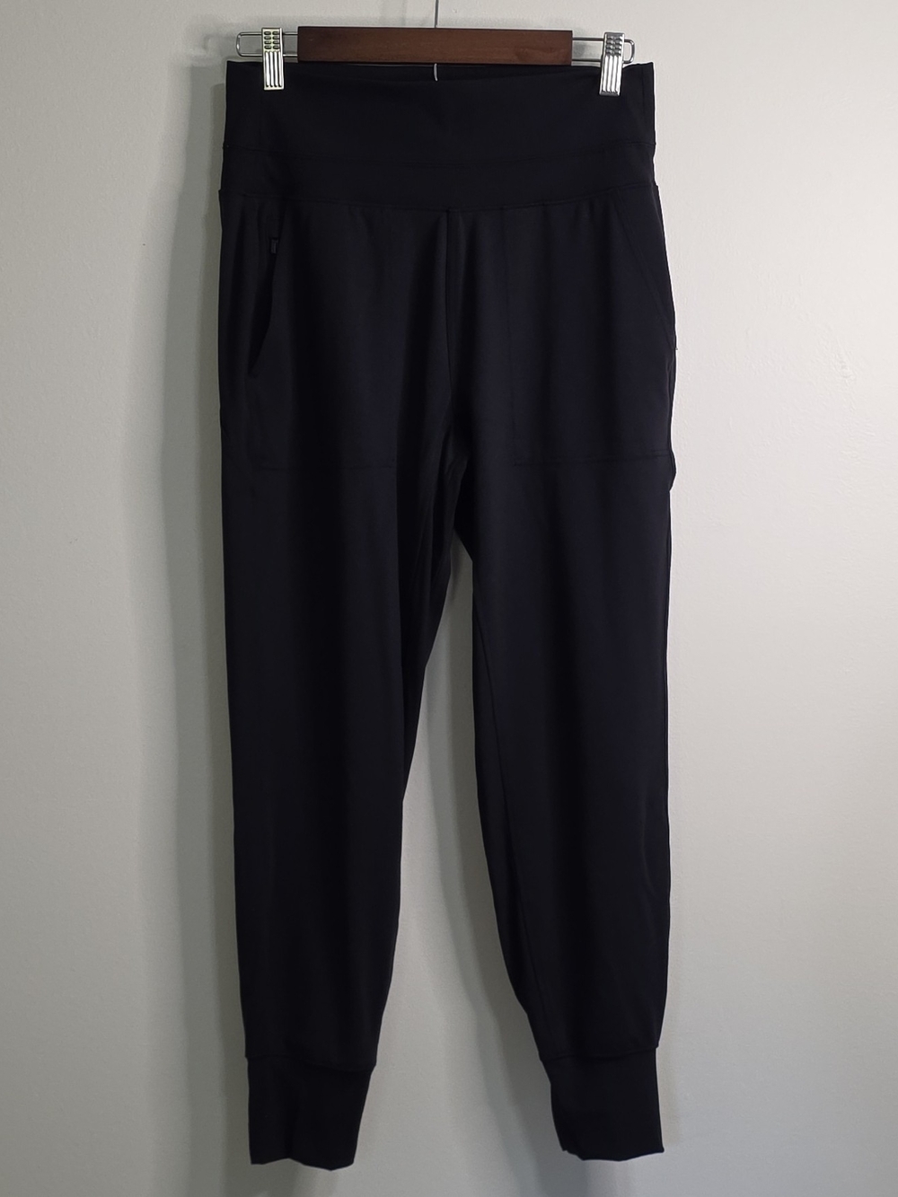 Athleta Women's Black Jogger Pants - Comfortable Everyday Fit Worn 3 Times